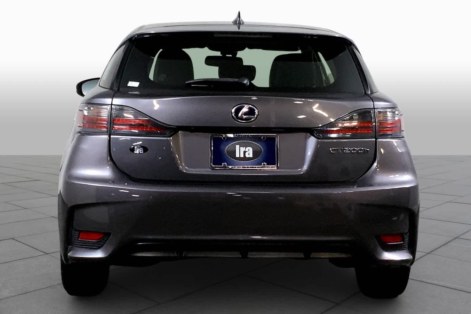 2014 Lexus CT 200h photo 4