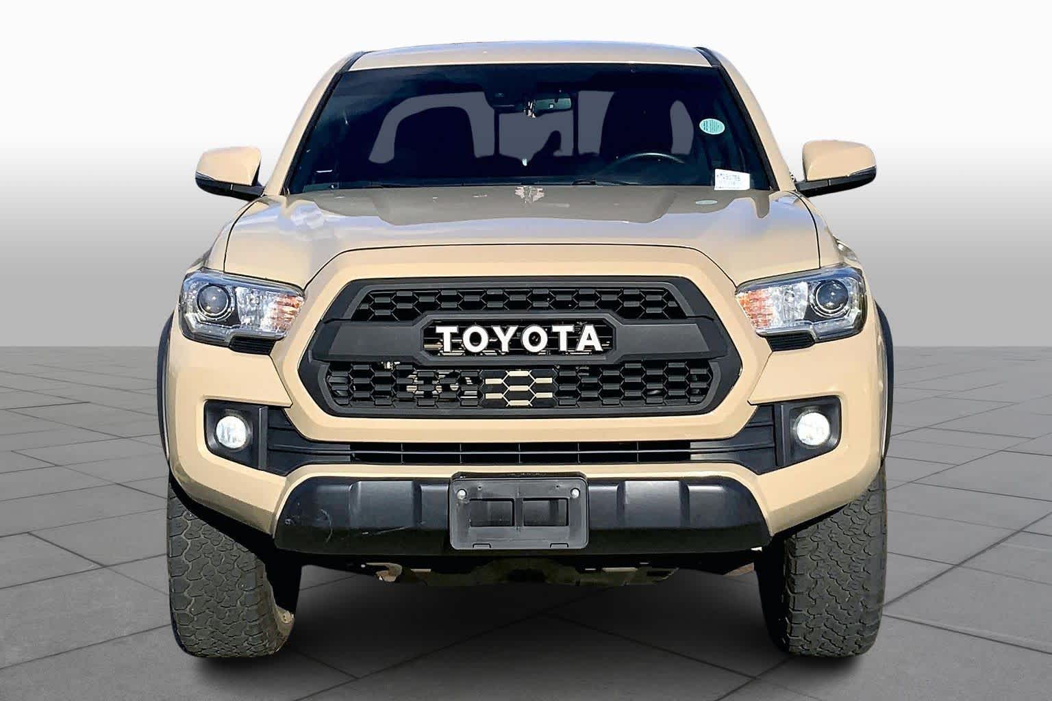2019 Toyota Tacoma SR5 photo 3