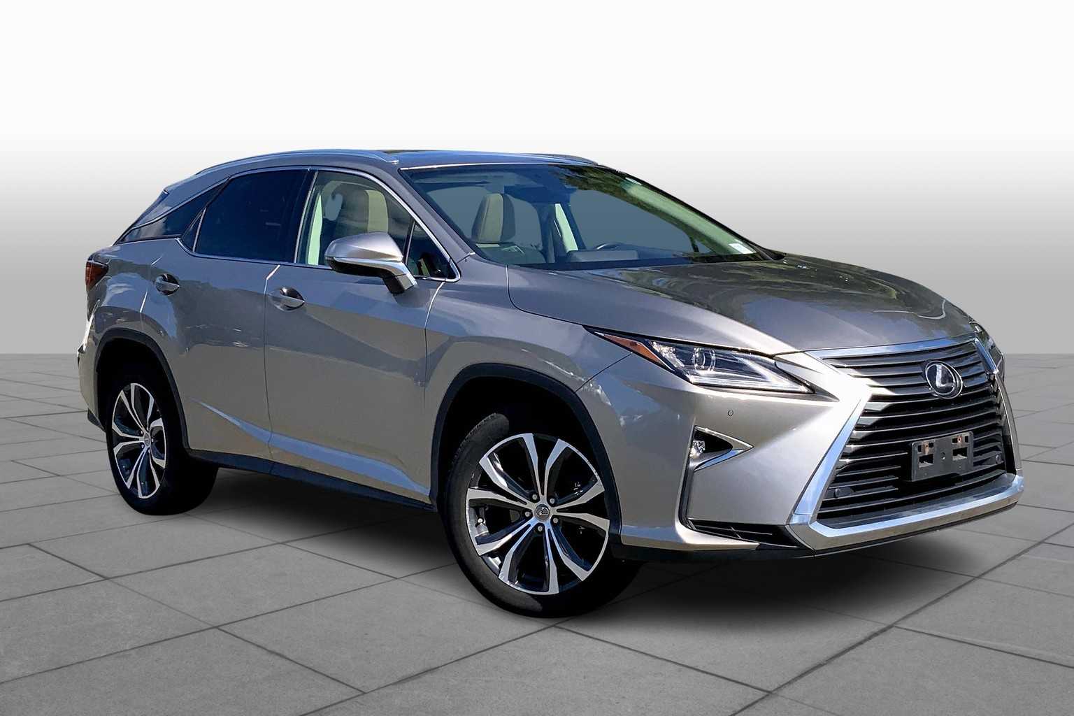 2017 Lexus RX photo 2