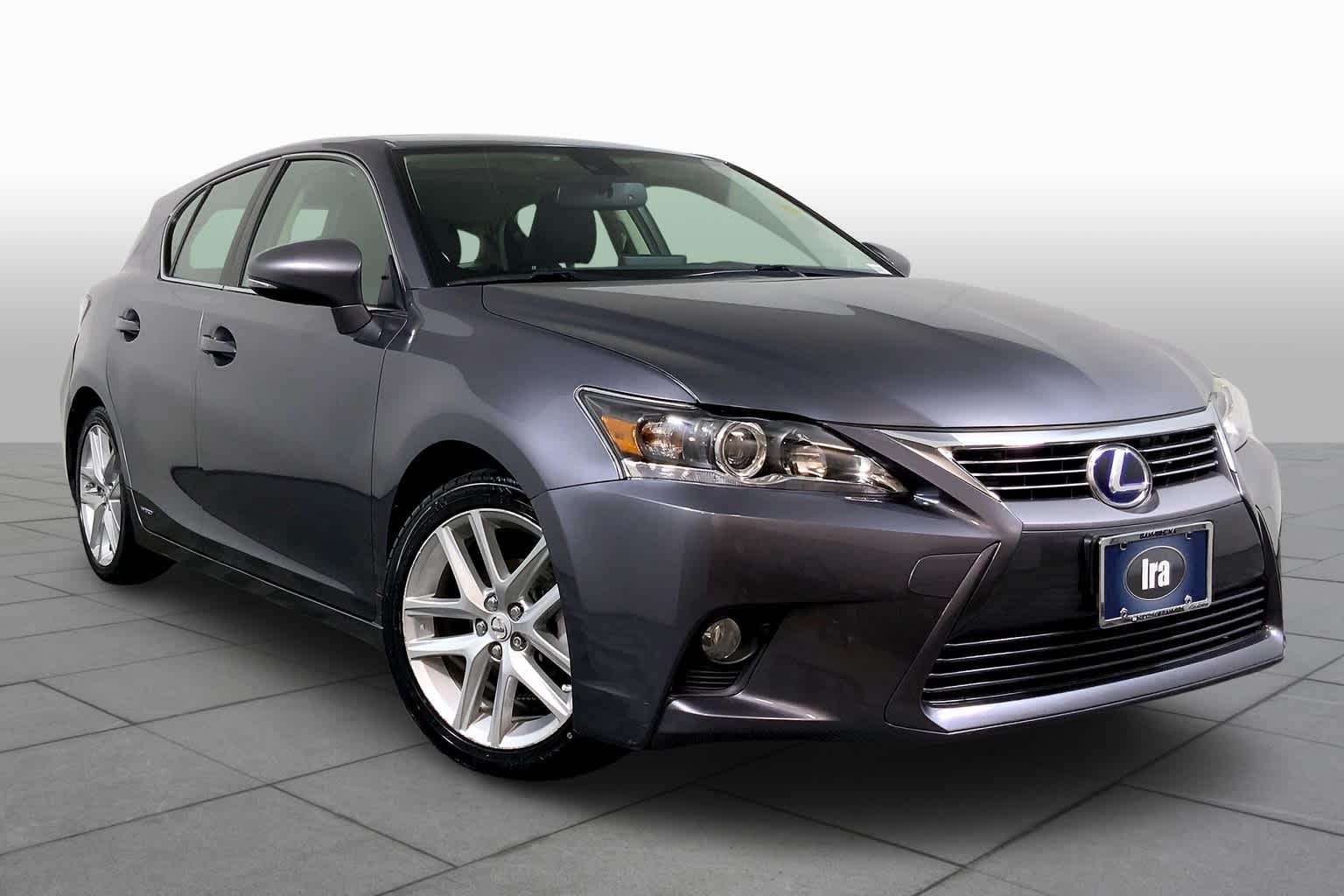 2014 Lexus CT 200h photo 2