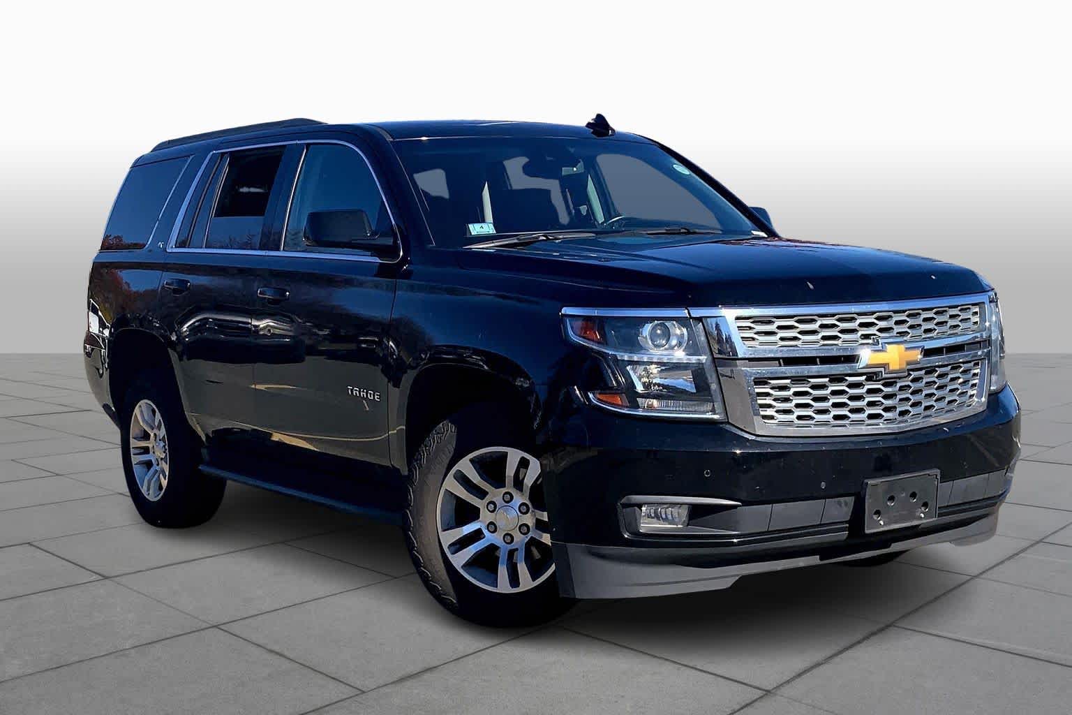 2018 Chevrolet Tahoe LT photo 2