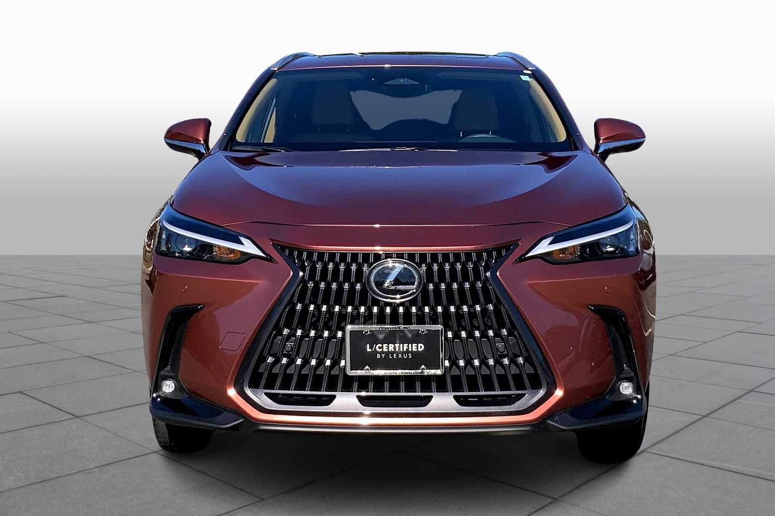 2025 Lexus NX Premium AWD photo 3