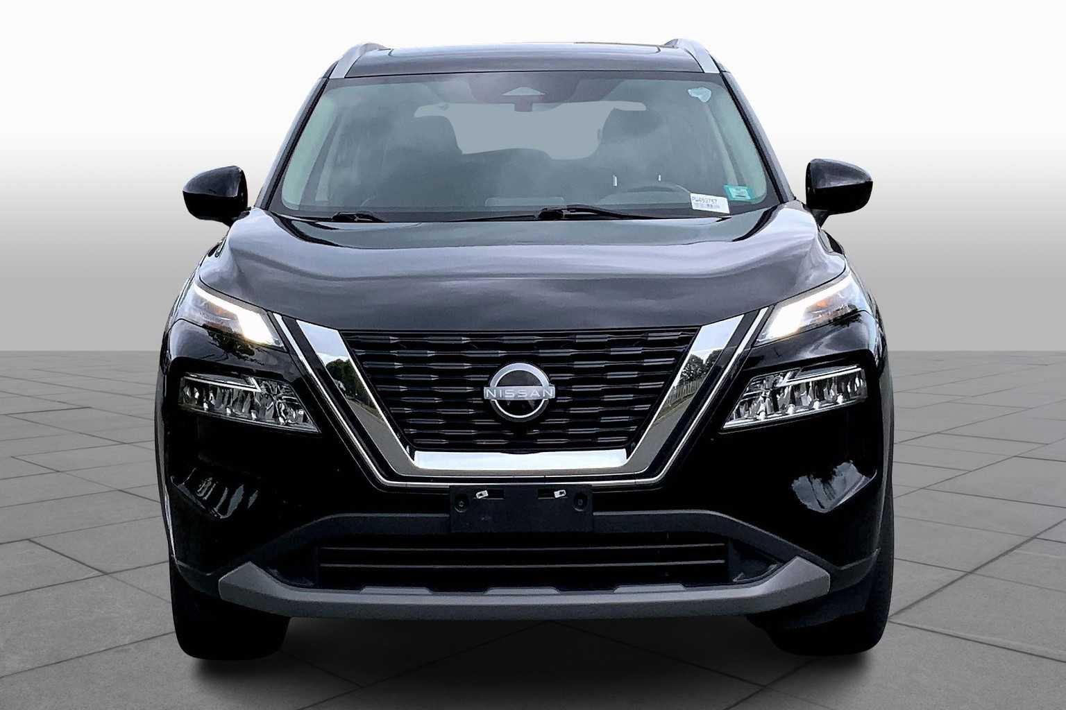 2023 Nissan Rogue SV photo 3