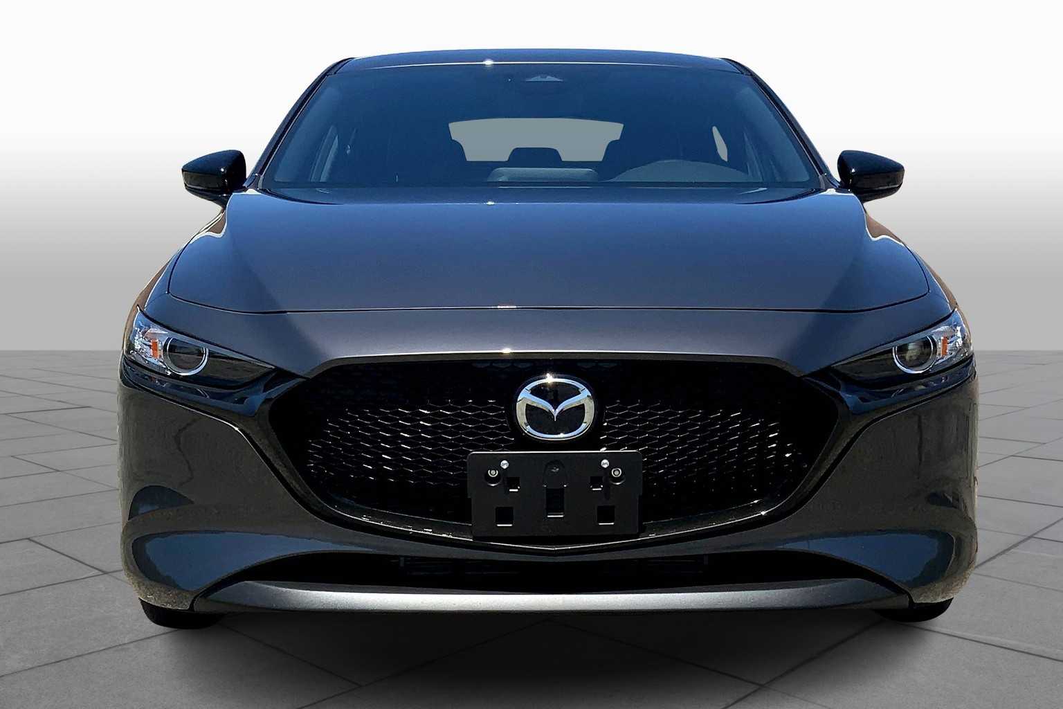 2024 Mazda Mazda3 Hatchback 2.5 Select Sport photo 3