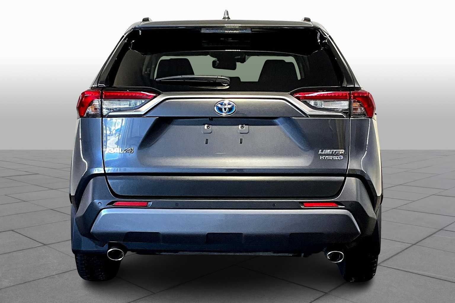 2019 Toyota RAV4 Hybrid Limited photo 4