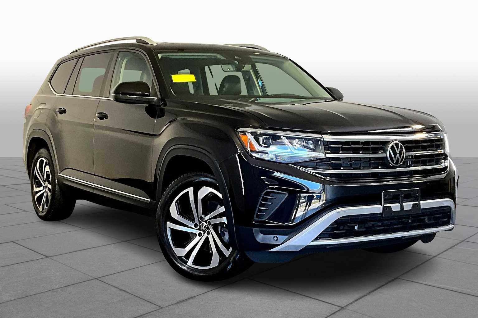 2022 Volkswagen Atlas V6 SEL photo 2
