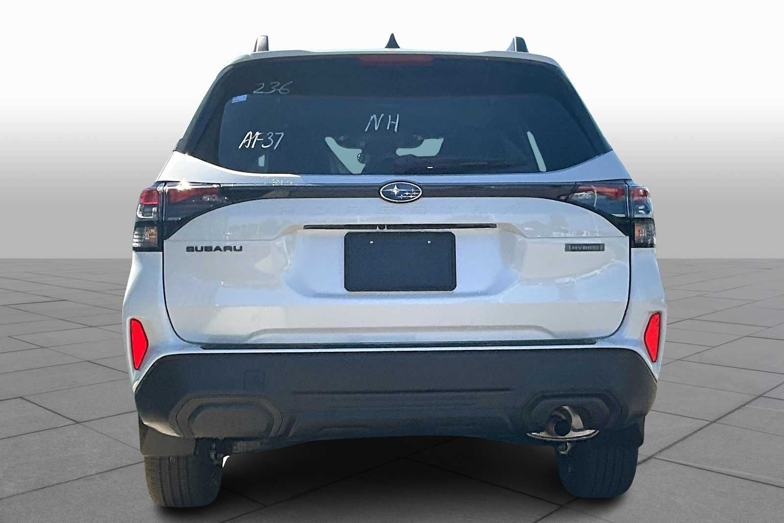 2025 Subaru Forester Premium photo 4