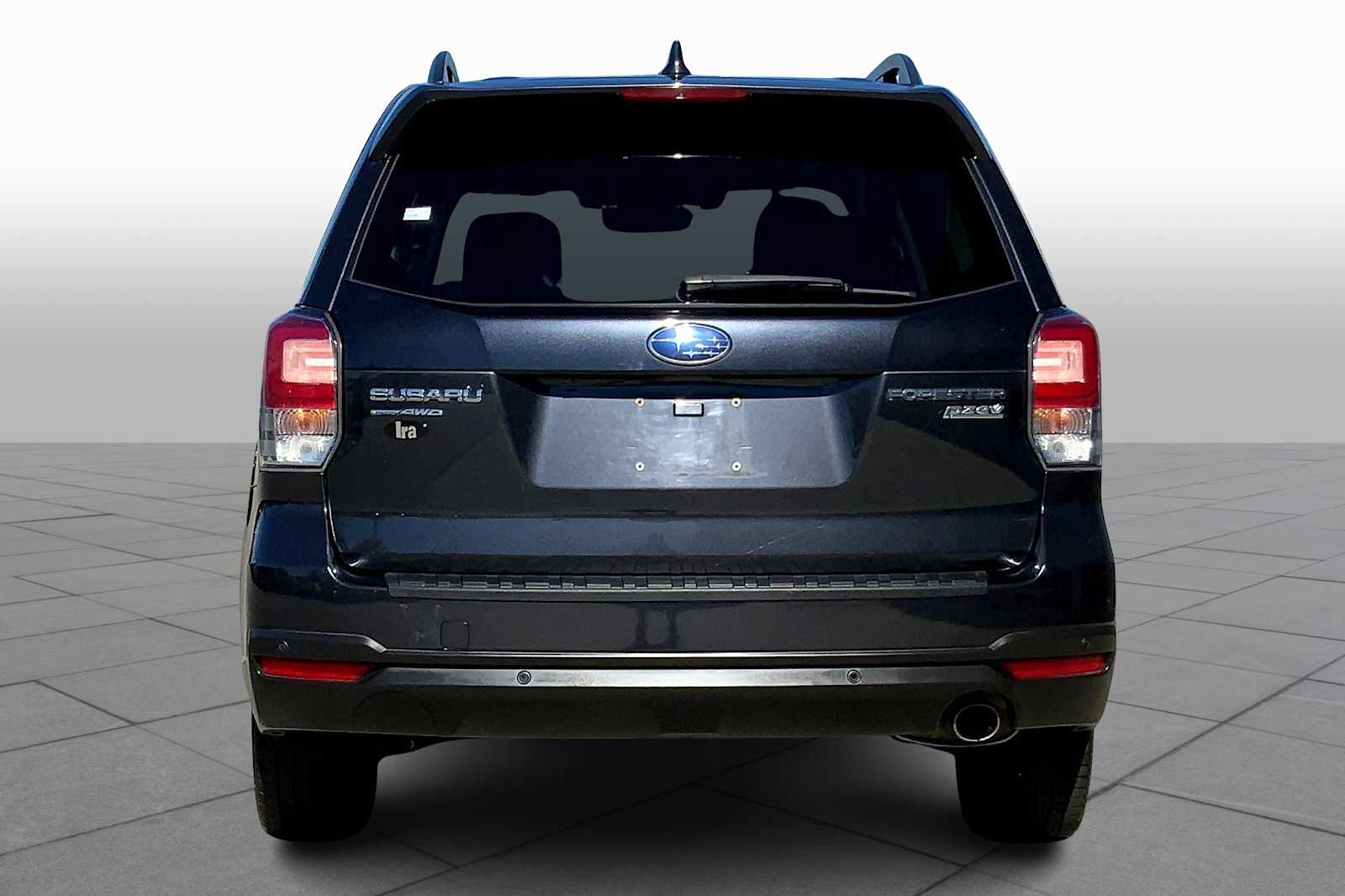 2017 Subaru Forester Limited 2.5i photo 4