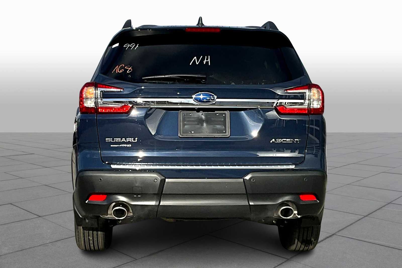 2025 Subaru Ascent Premium photo 3