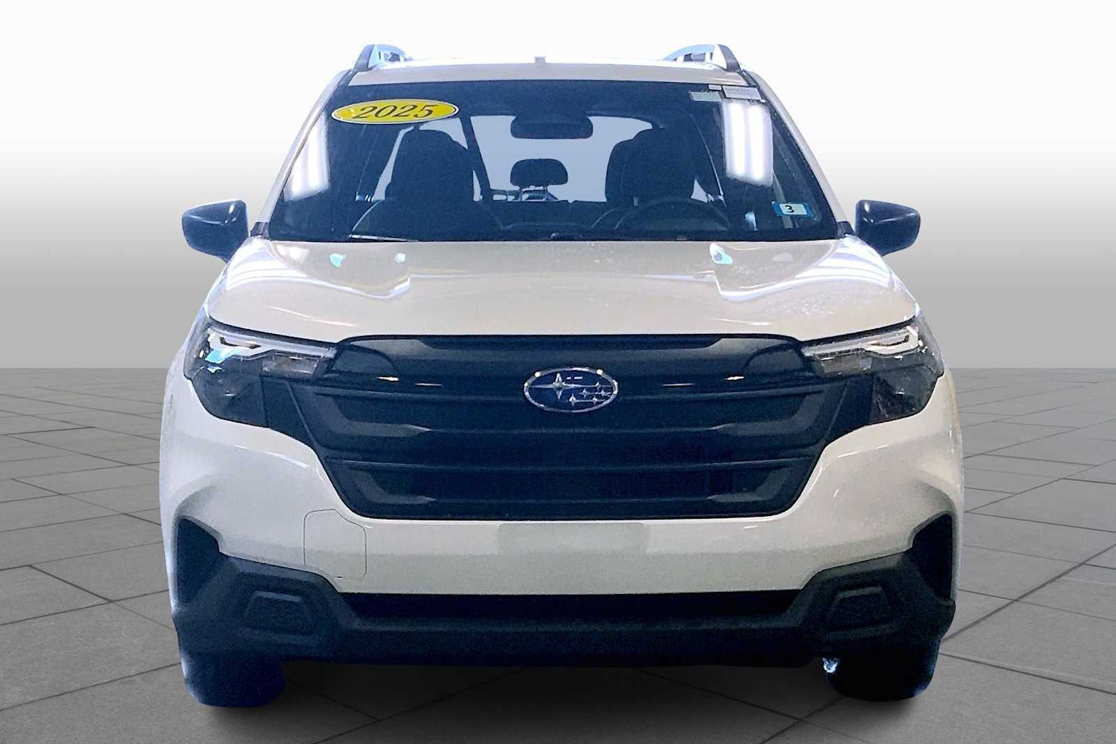 2025 Subaru Forester Base photo 3