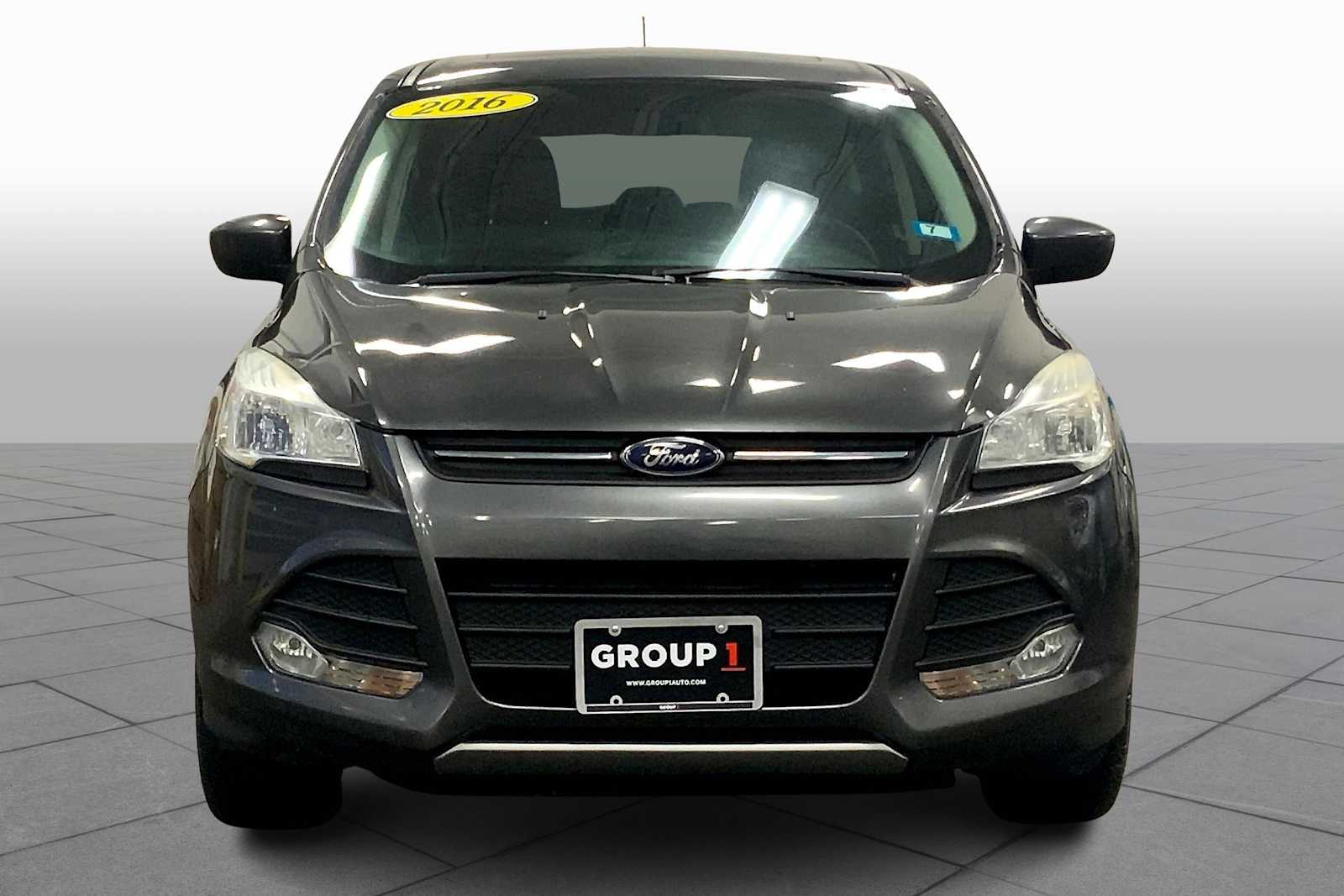 2016 Ford Escape SE photo 3