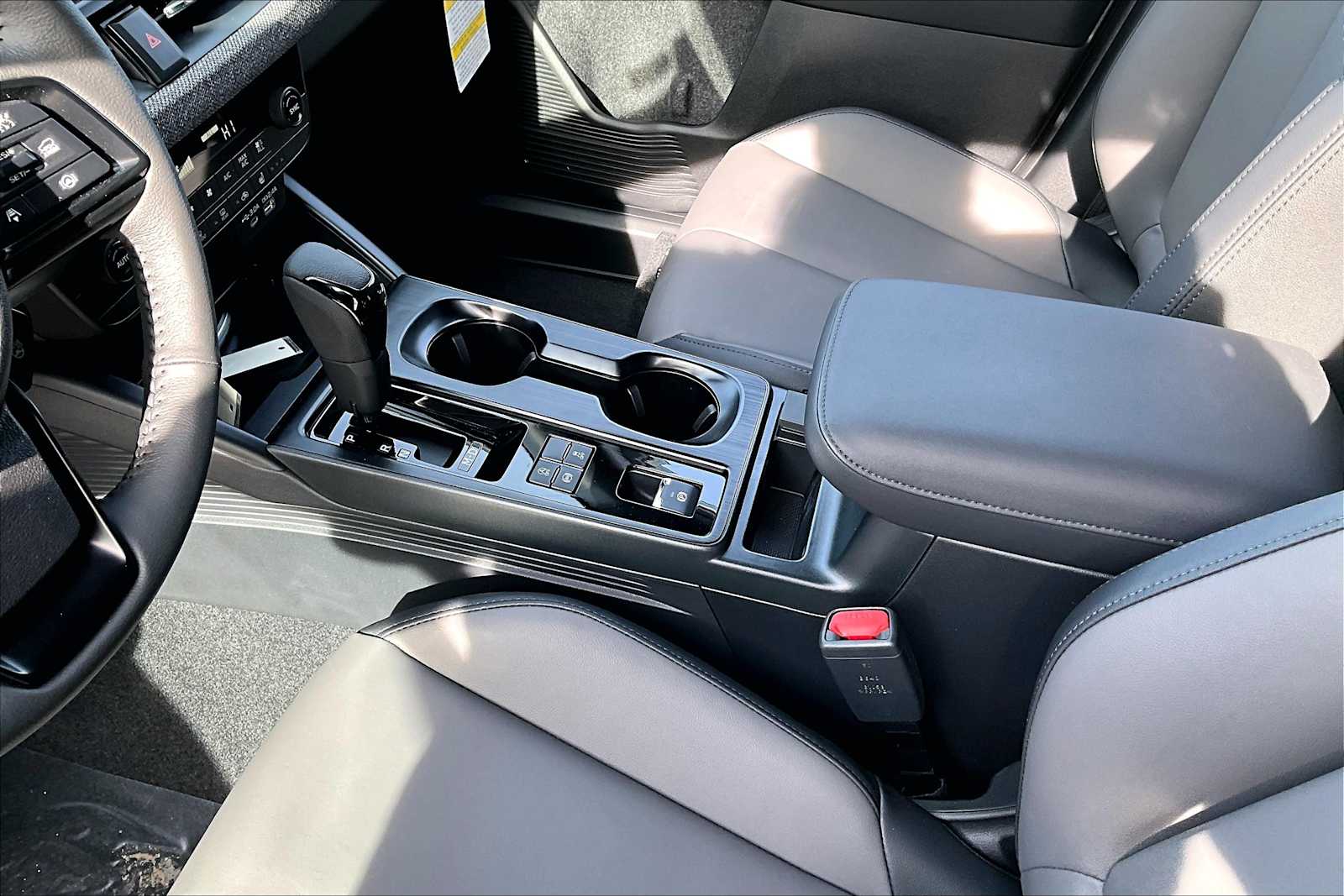 2026 Subaru Outback Premium - Photo 7