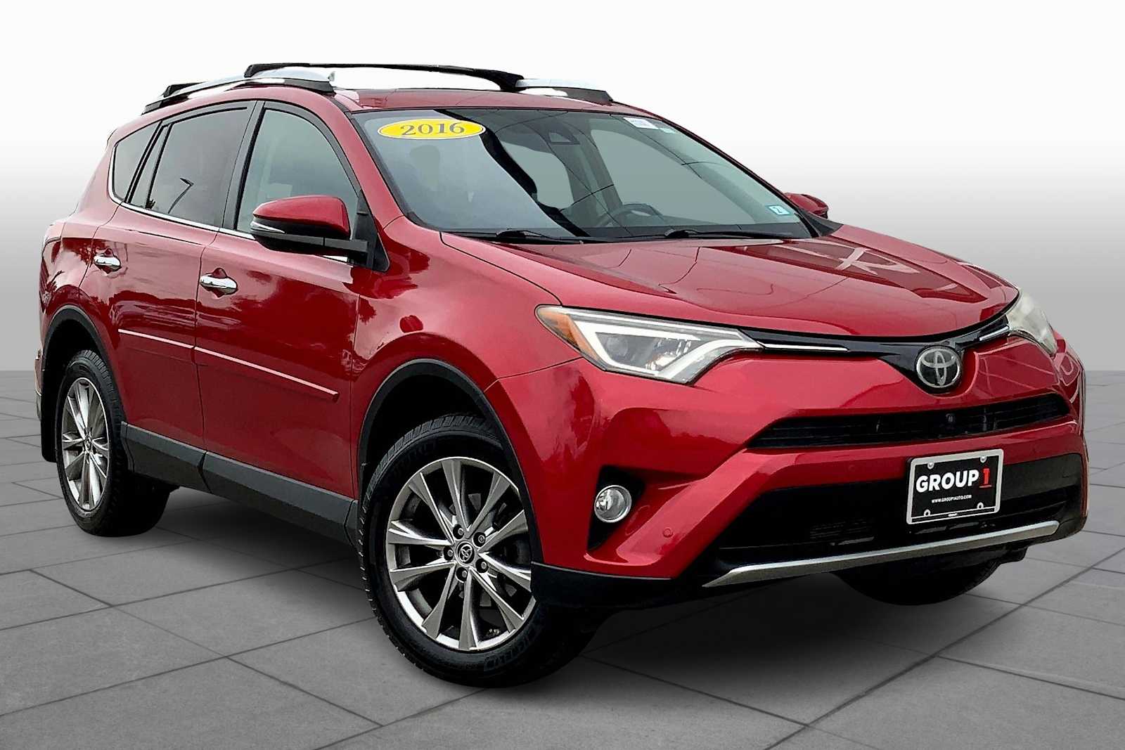 2016 Toyota RAV4 Limited photo 2