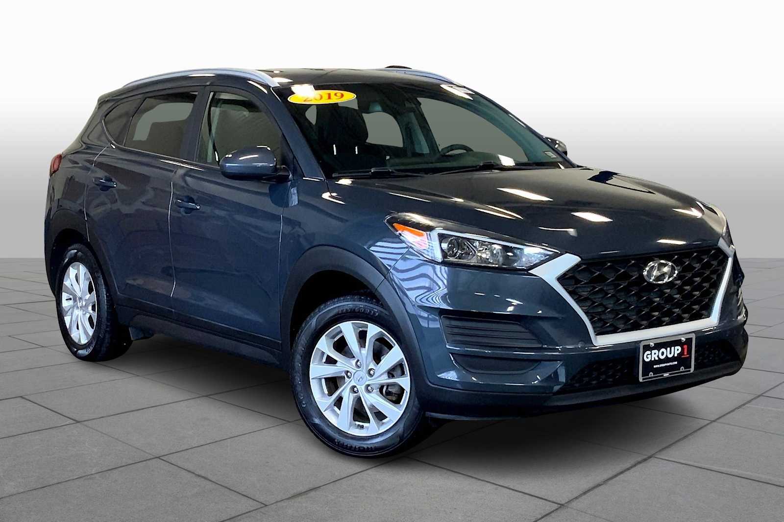 2019 Hyundai Tucson Value photo 2