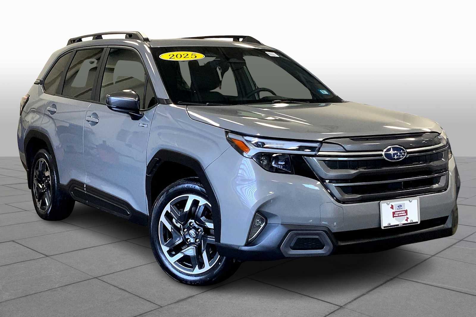 2025 Subaru Forester Limited photo 2