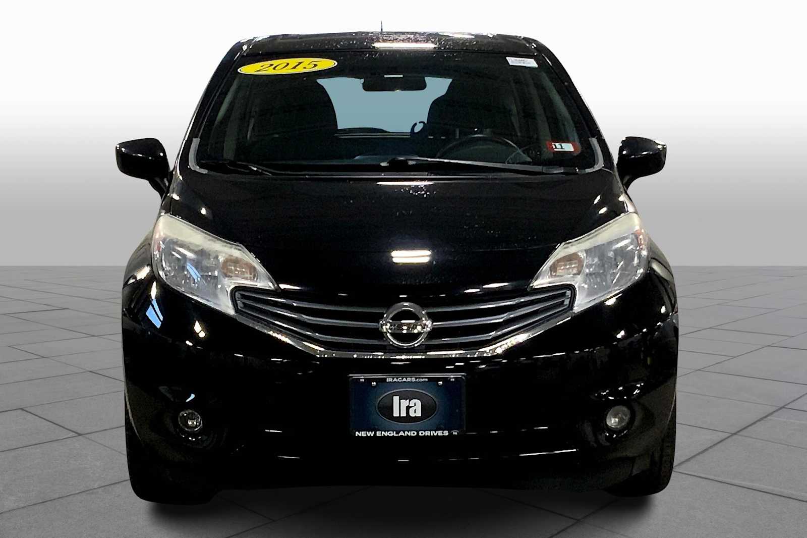 2015 Nissan Versa Note SV 1.6 photo 2
