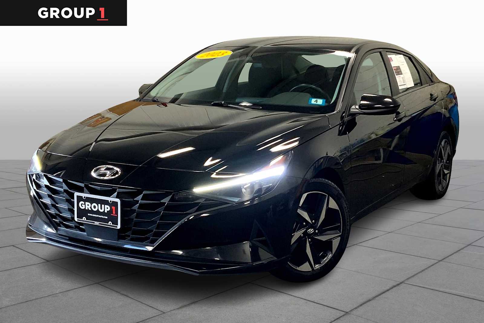 2023 Hyundai Elantra SEL's photo