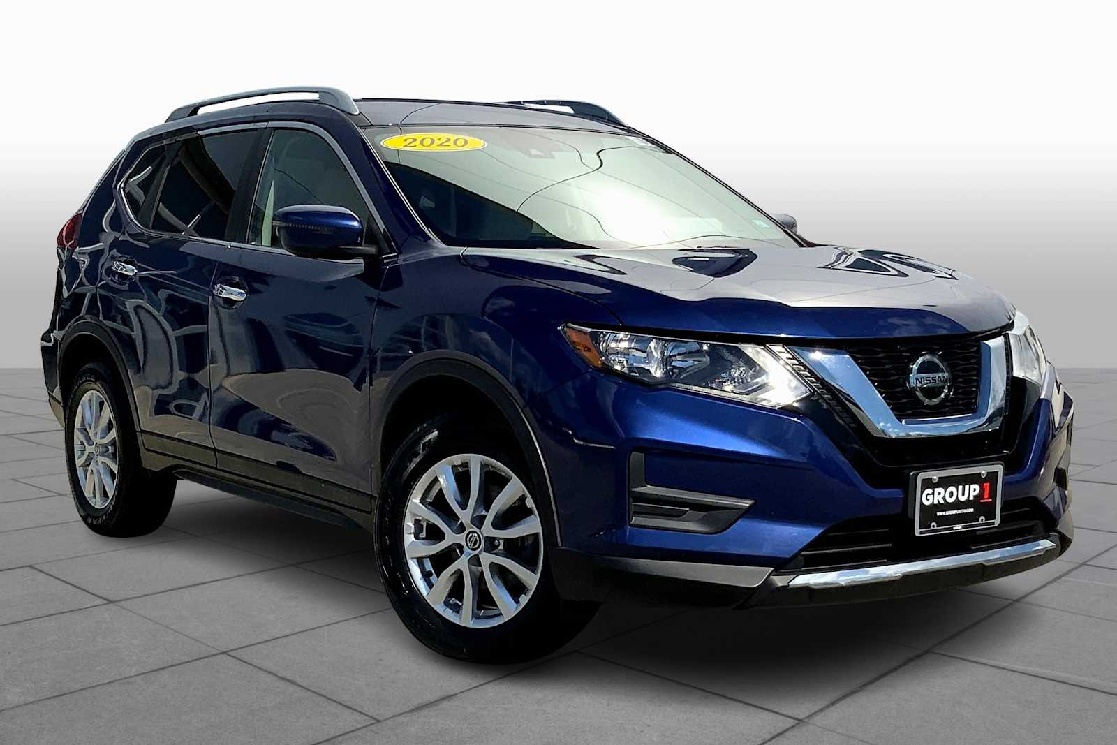 2020 Nissan Rogue SV AWD photo 2