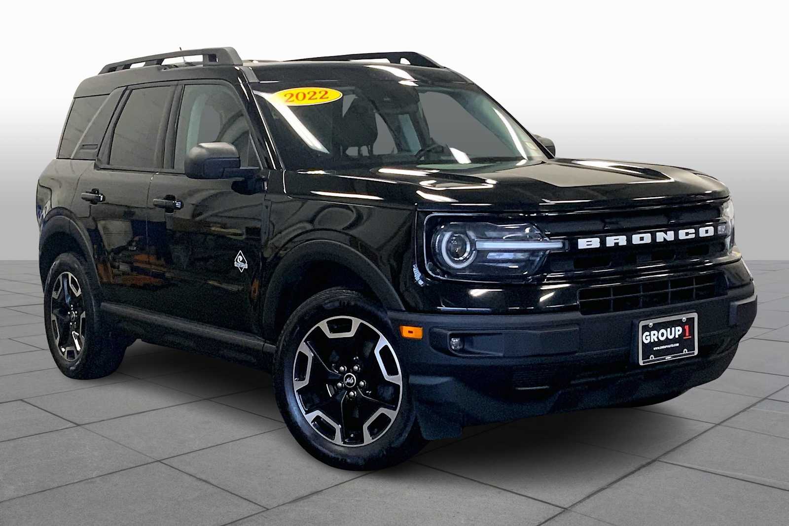 2022 Ford Bronco Sport Outer Banks photo 2