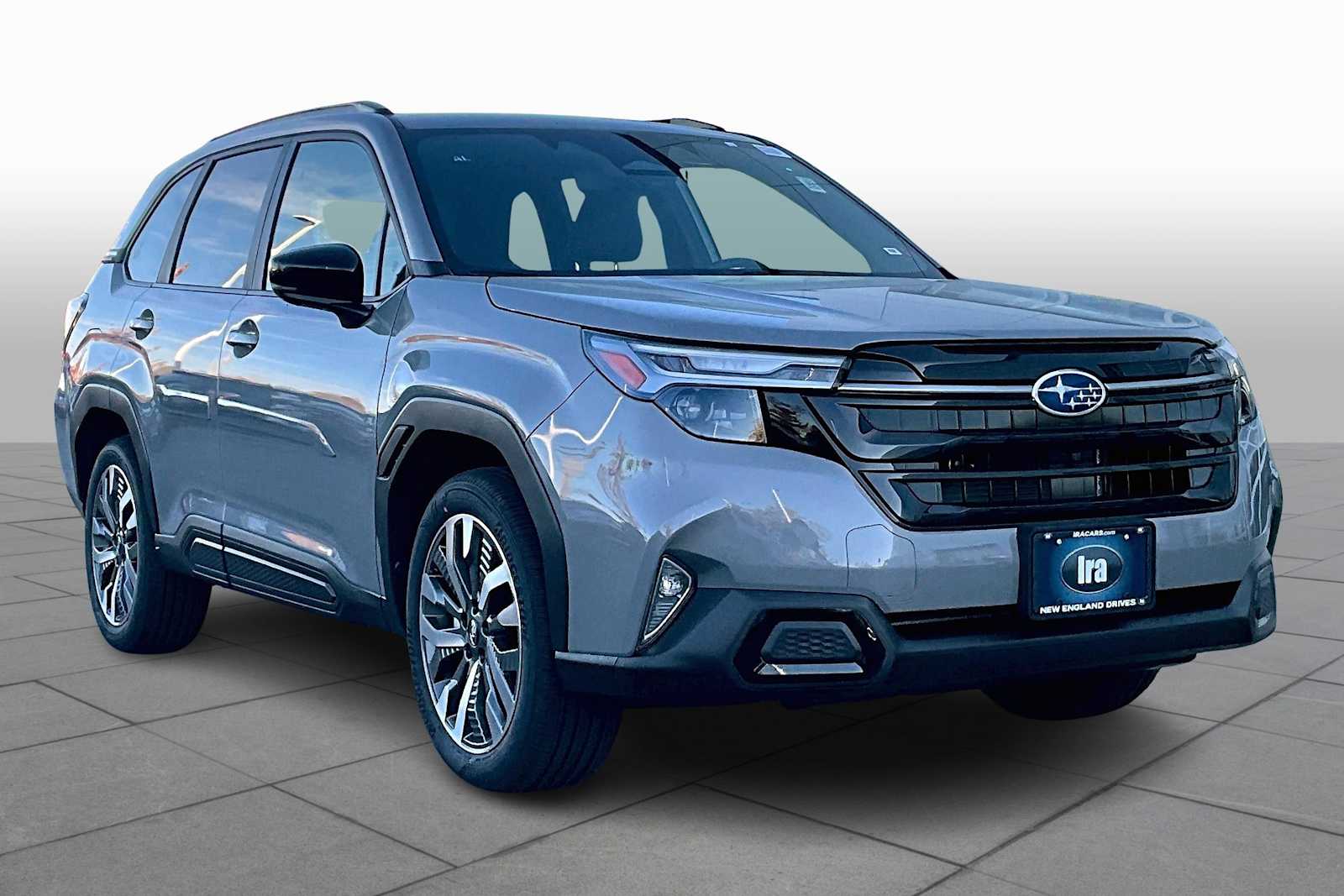 2025 Subaru Forester Touring photo 2