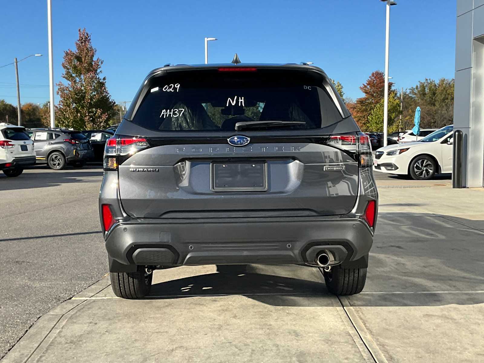 2025 Subaru Forester Touring photo 4