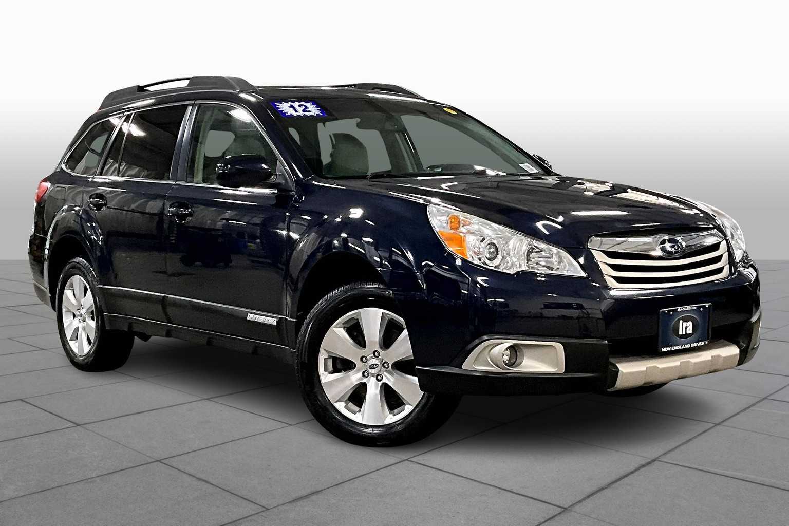 2012 Subaru Outback 3.6R Limited photo 3