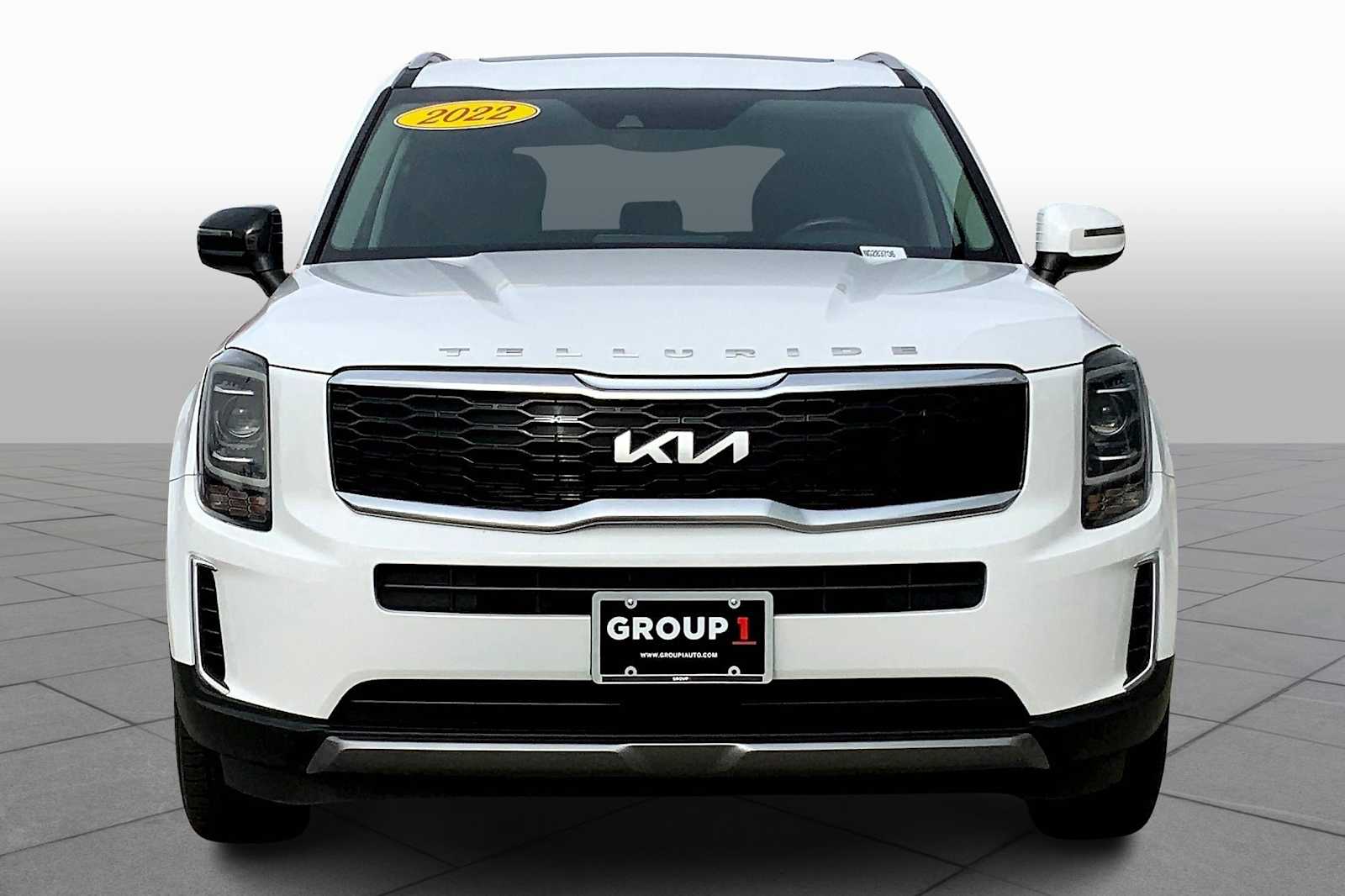 2022 Kia Telluride EX photo 3