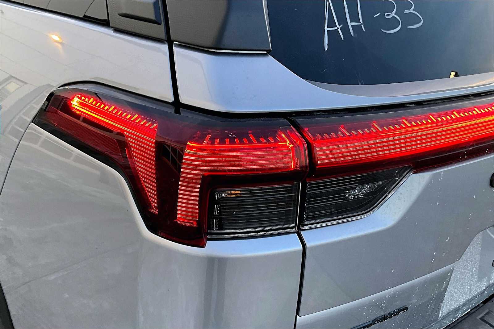 2026 Subaru Outback Limited - Photo 15