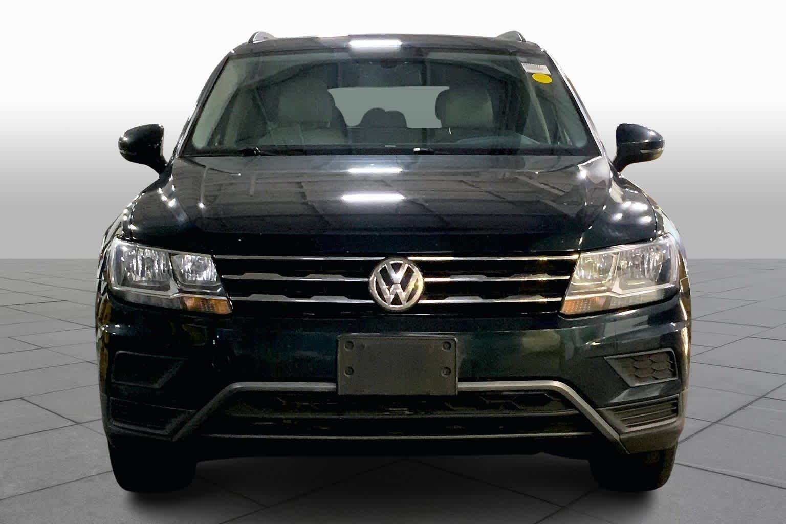 2019 Volkswagen Tiguan SE photo 3