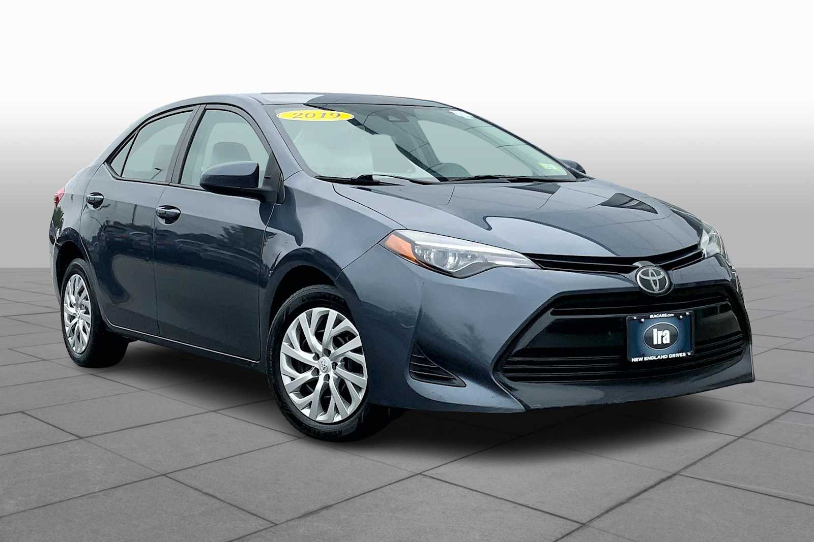 Used 2019 Toyota Corolla LE with VIN 2T1BURHE3KC225734 for sale in Manchester, NH