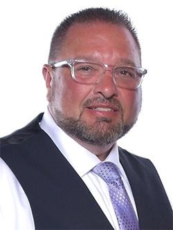 Staff member Steve DaSilva from ID_2018a7503f1d