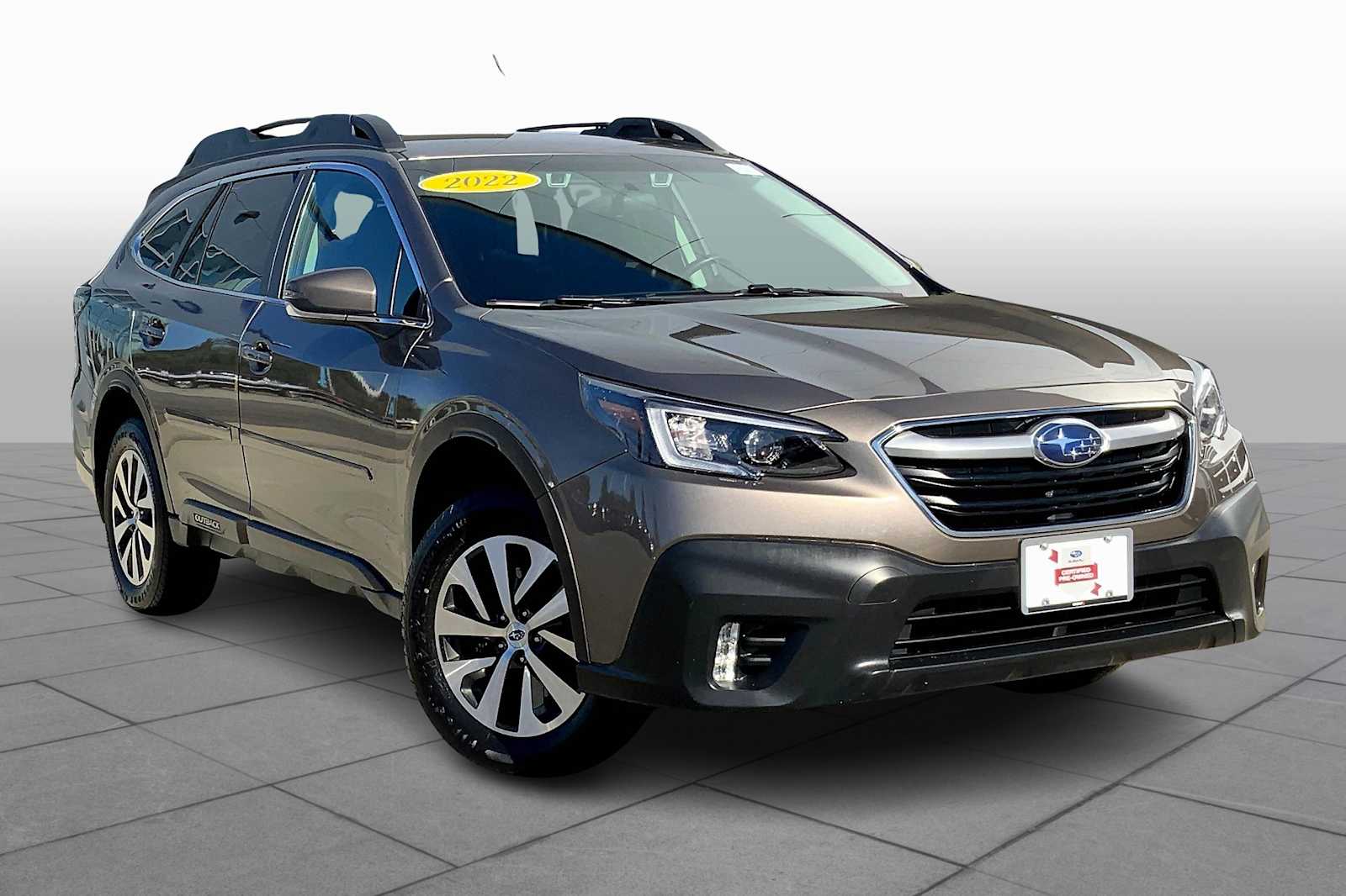 2022 Subaru Outback Premium photo 2