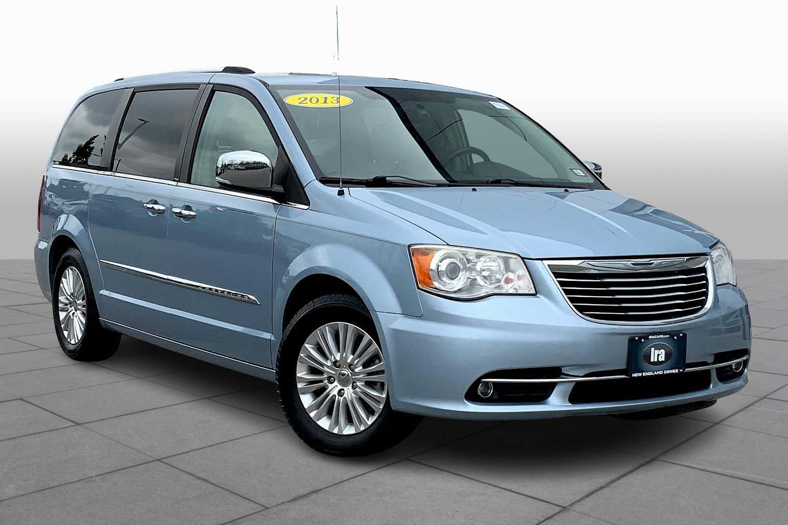 Used 2013 Chrysler Town & Country Limited with VIN 2C4RC1GG0DR625615 for sale in Manchester, NH