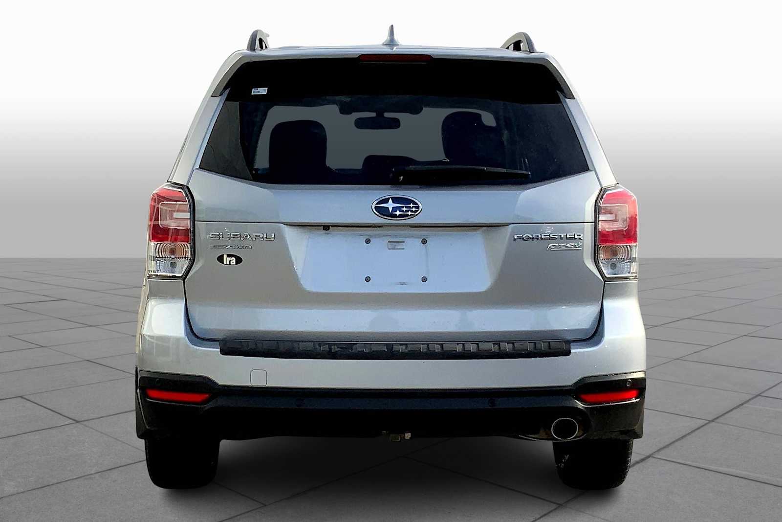 2017 Subaru Forester Limited 2.5i photo 2