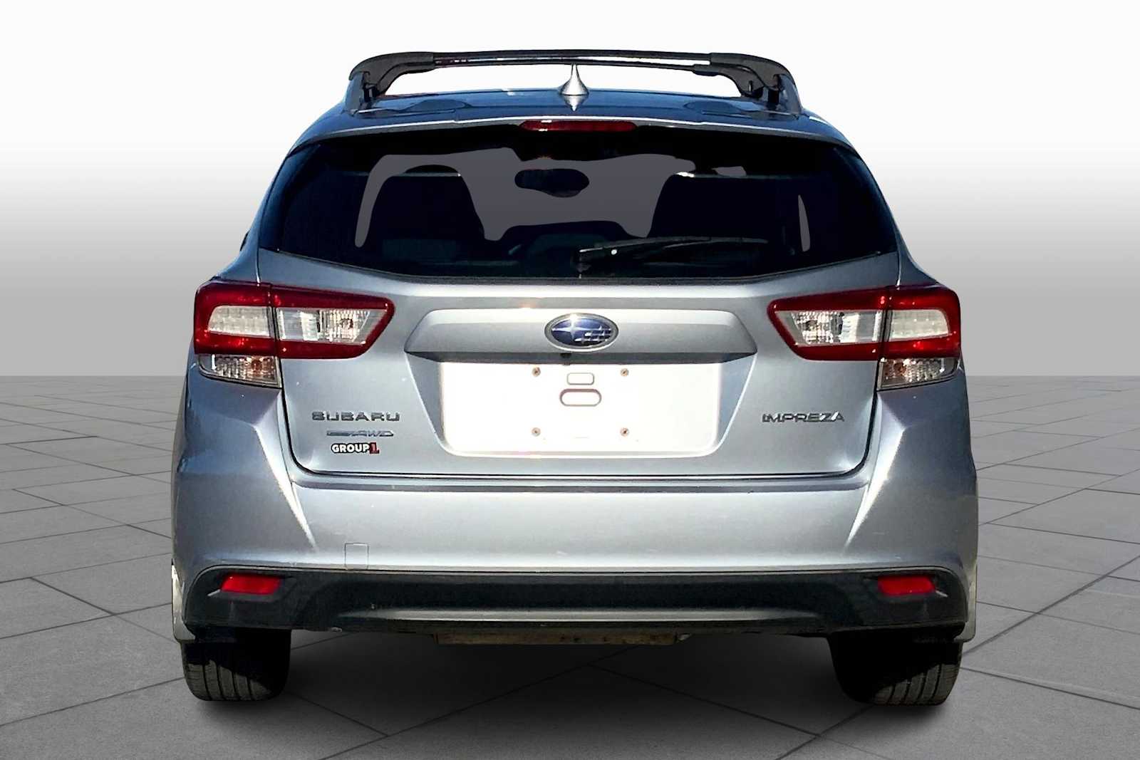 2018 Subaru Impreza Premium 2.0i photo 4