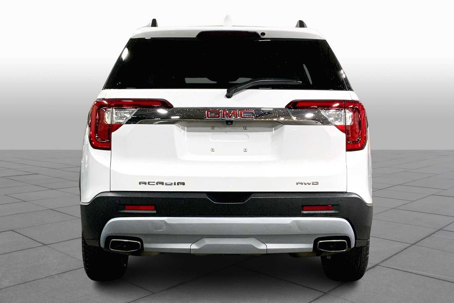 2022 Gmc Acadia SLE photo 4
