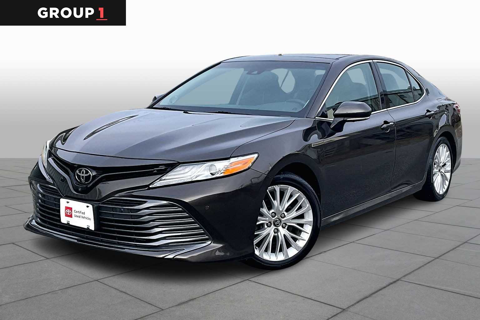 2018 Toyota Camry XLE's photo