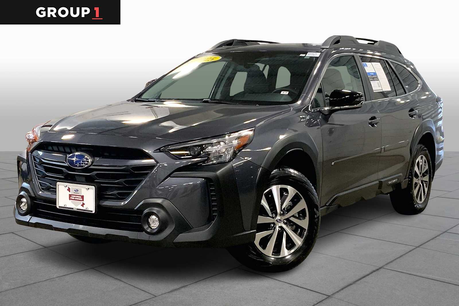 2025 Subaru Outback Premium's photo