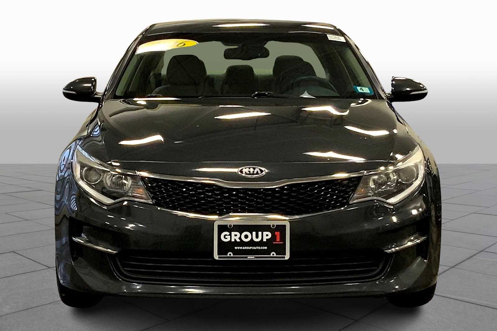 2016 Kia Optima LX photo 3