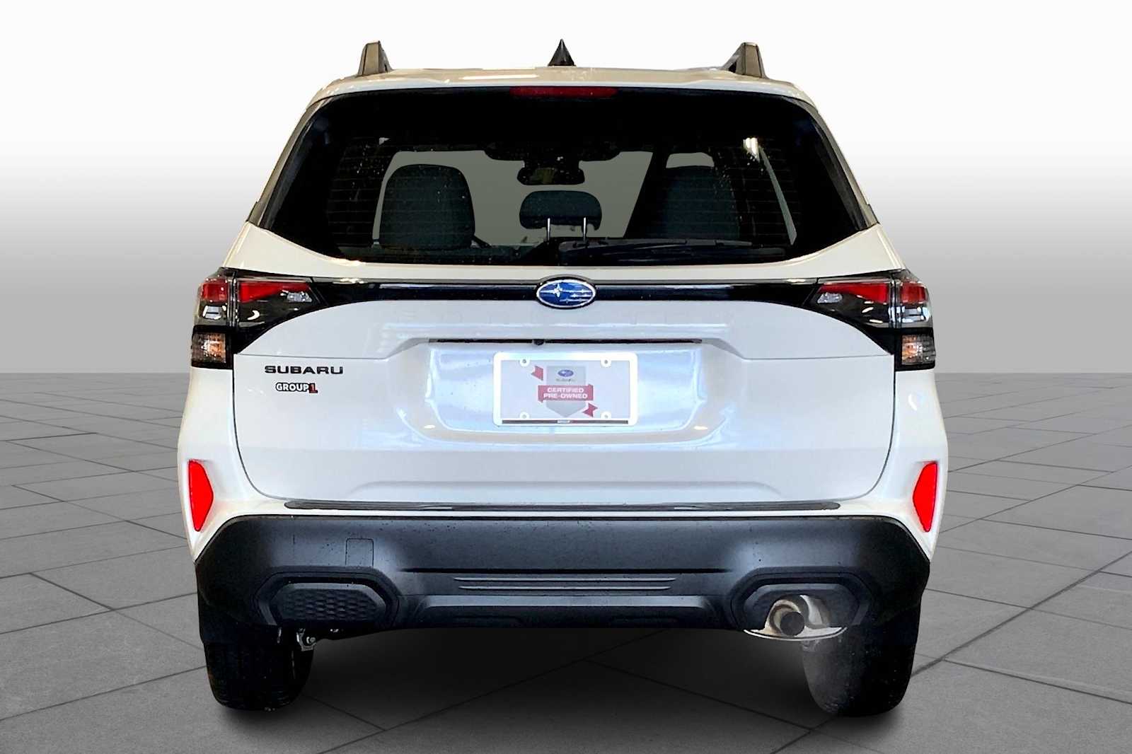 2025 Subaru Forester Base photo 4