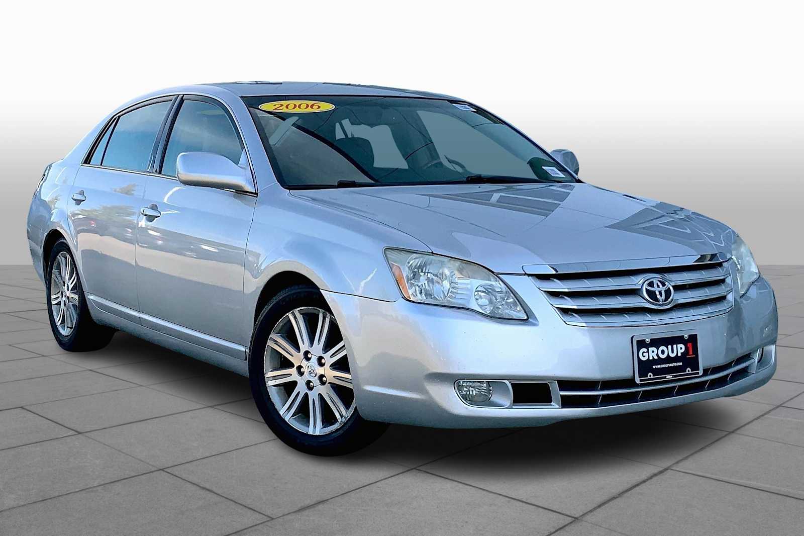 2006 Toyota Avalon Limited photo 2