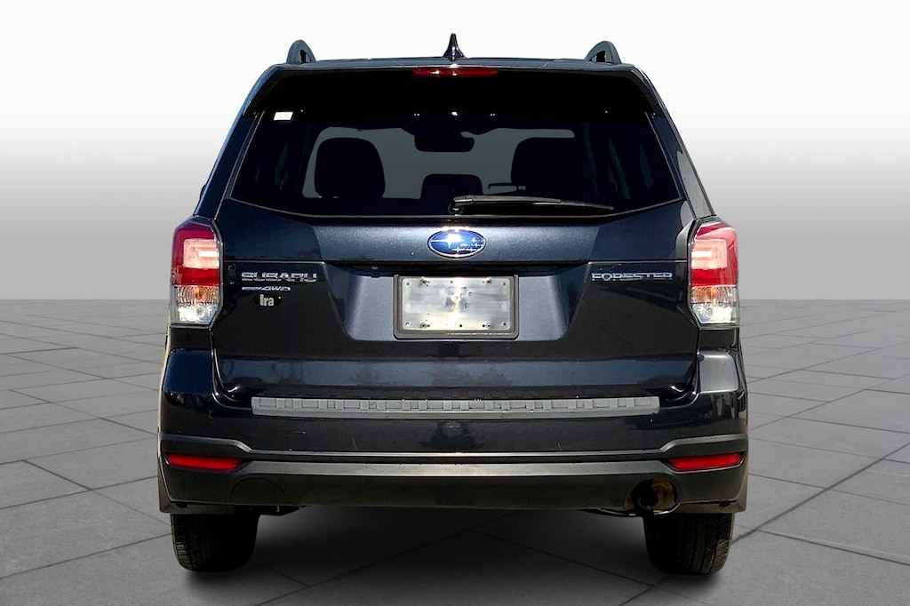 Used 2018 Subaru Forester Premium 2.5i CVT