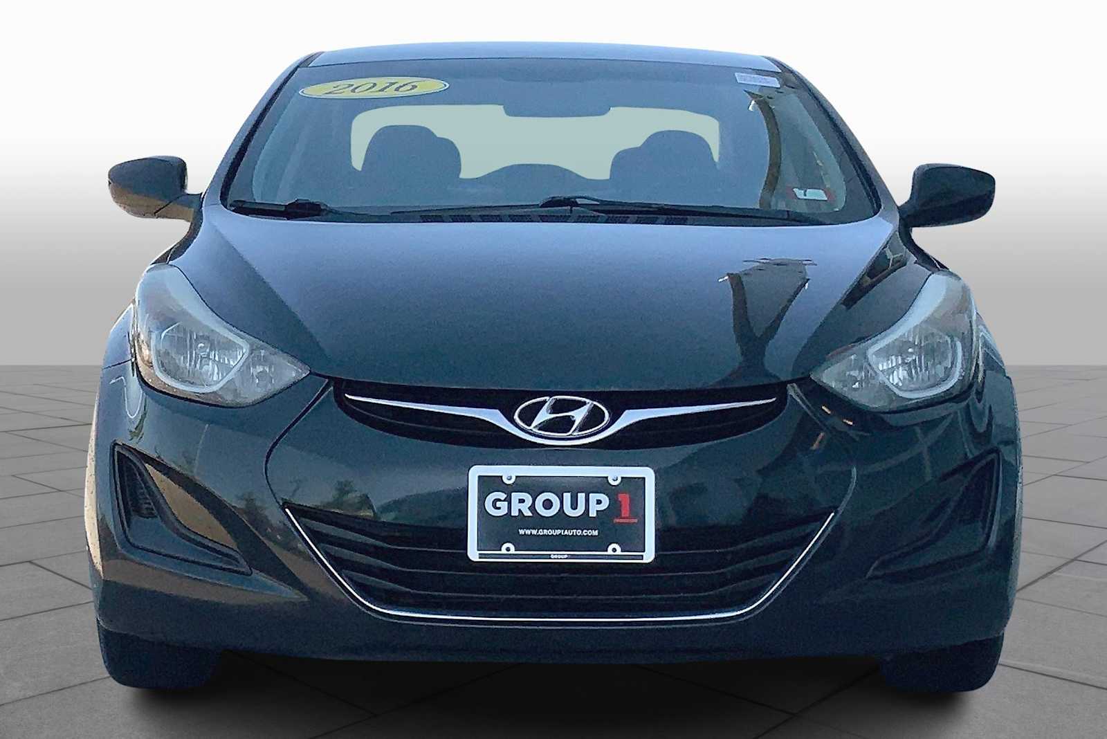 2016 Hyundai Elantra SE photo 3