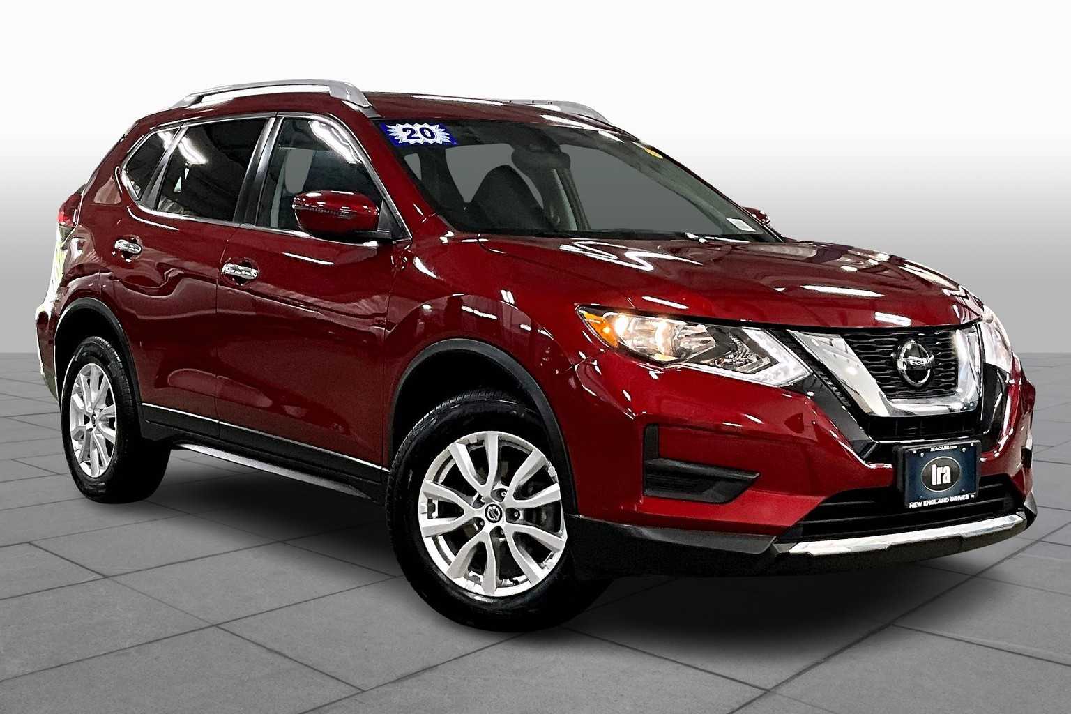 2020 Nissan Rogue SV photo 2