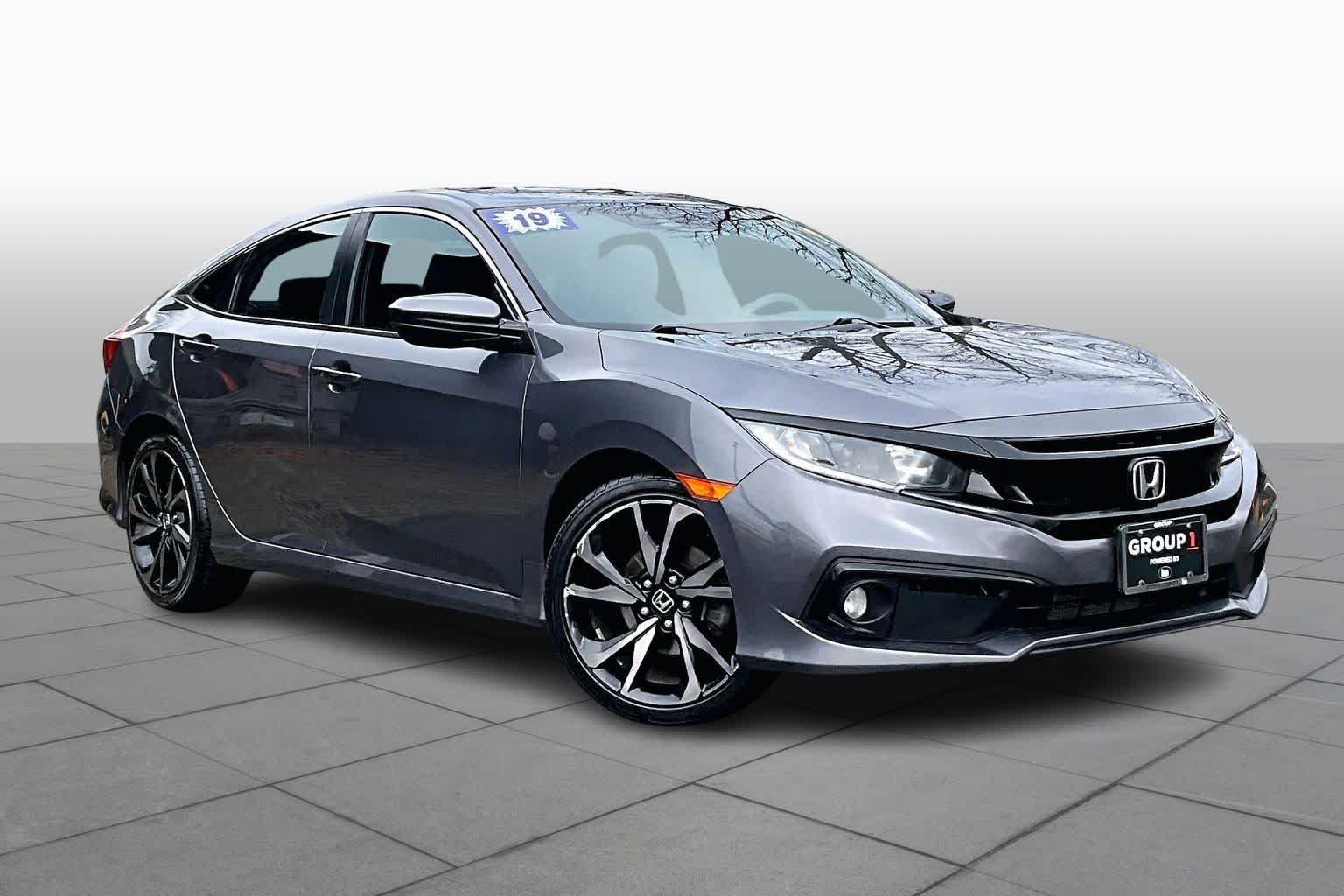 2019 Honda Civic Sport photo 2
