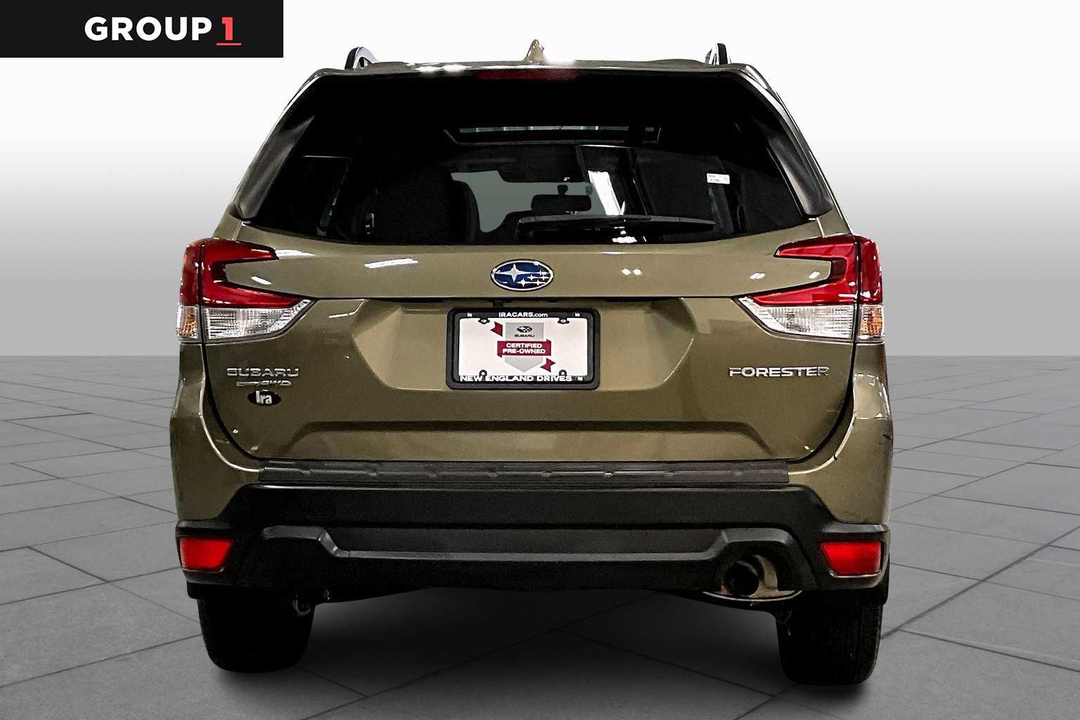 2022 Subaru Forester Premium photo 4