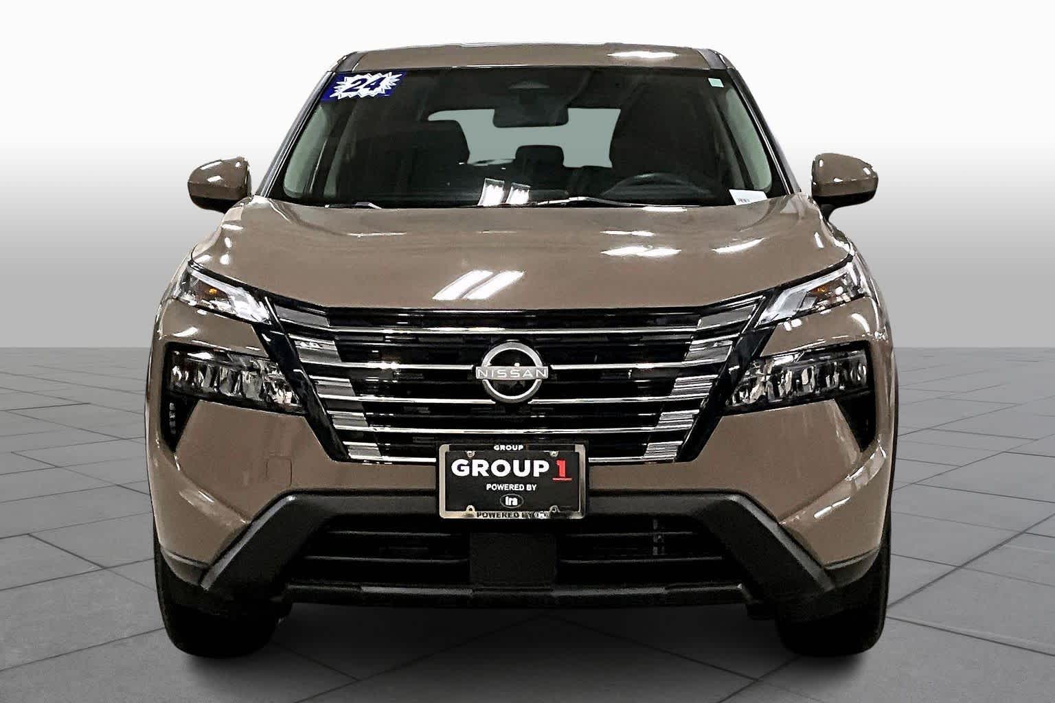 2024 Nissan Rogue SV photo 3