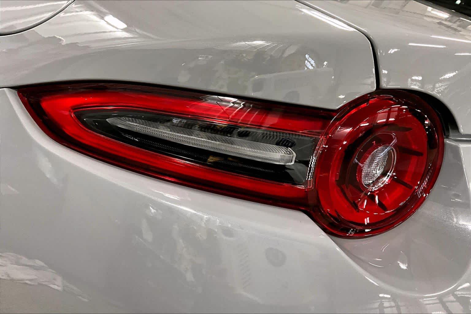 2025 Mazda MX-5 Miata Grand Touring - Photo 26