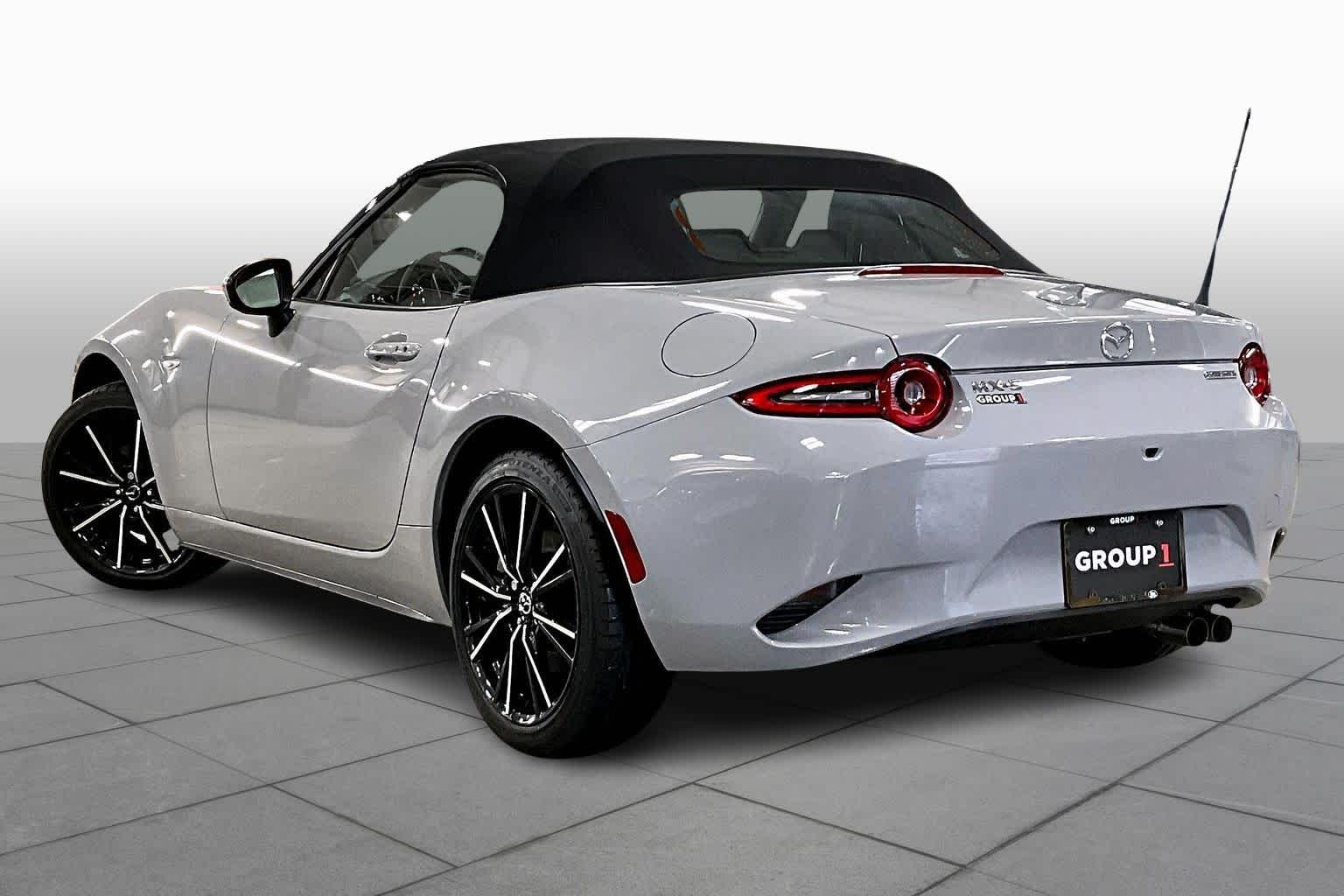 2025 Mazda MX-5 Miata Grand Touring - Photo 12