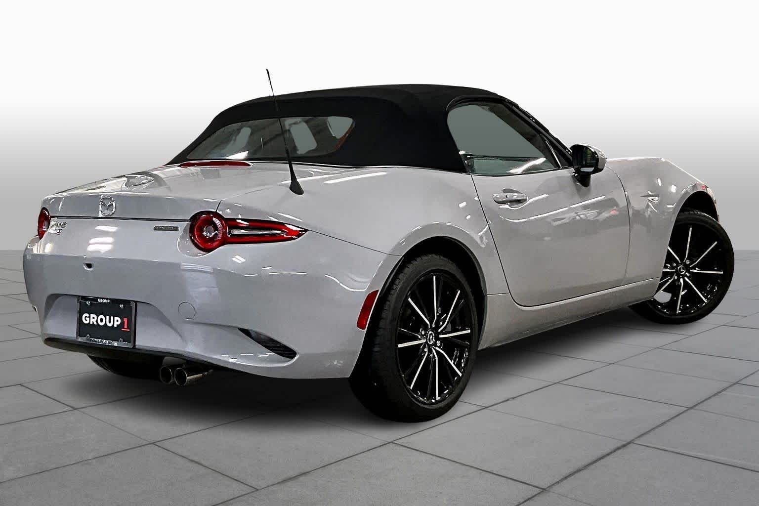 2025 Mazda MX-5 Miata Grand Touring - Photo 13